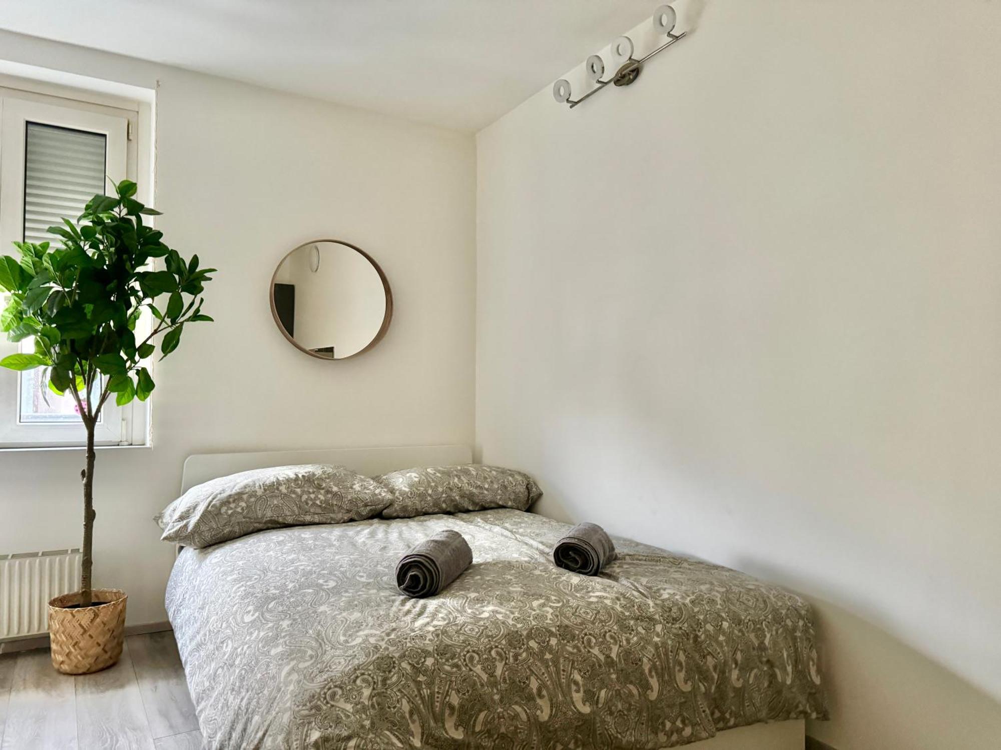 וינה Stylish Schonbrunn Apartments - Free Underground Parking מראה חיצוני תמונה