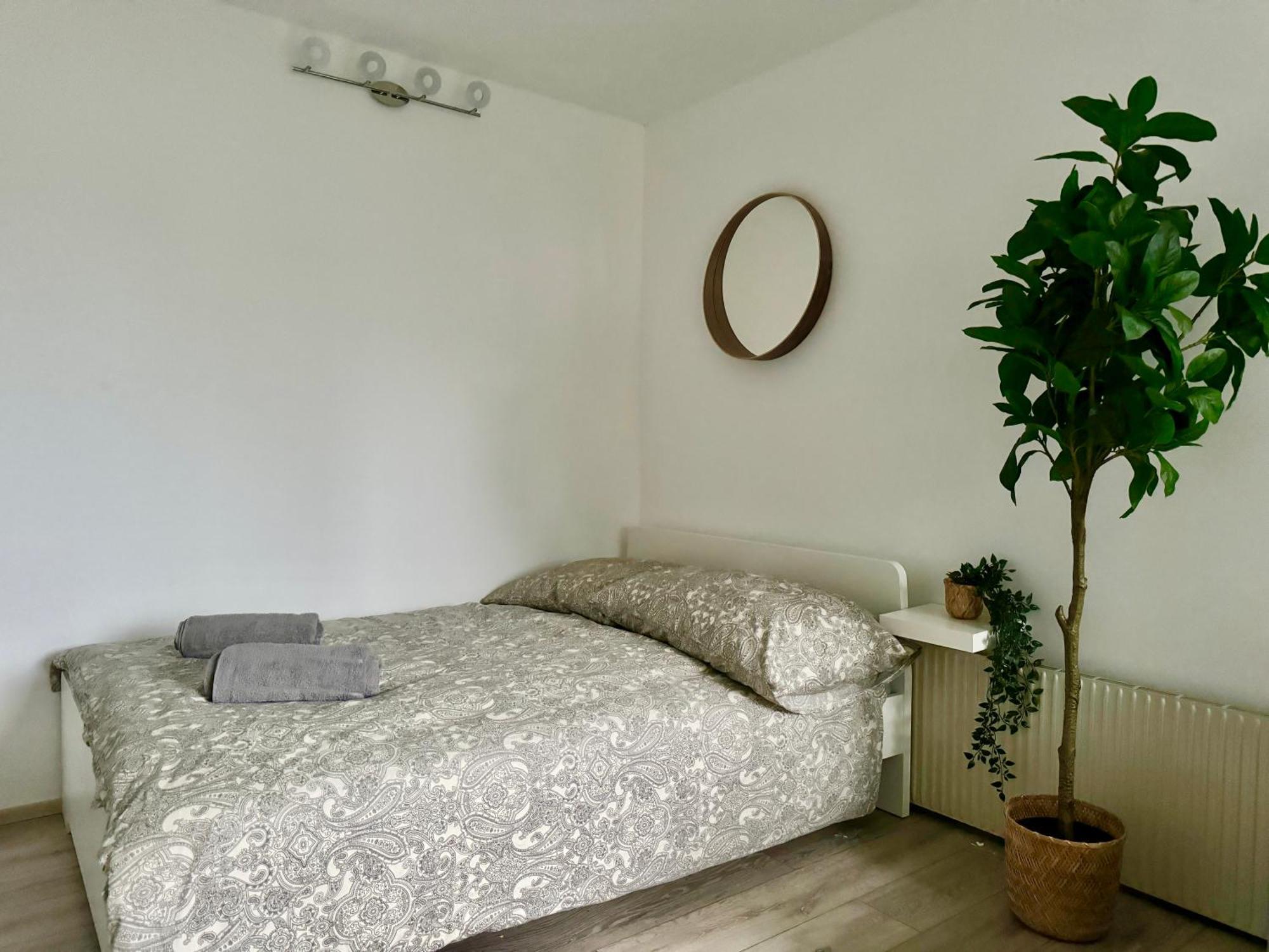 וינה Stylish Schonbrunn Apartments - Free Underground Parking מראה חיצוני תמונה