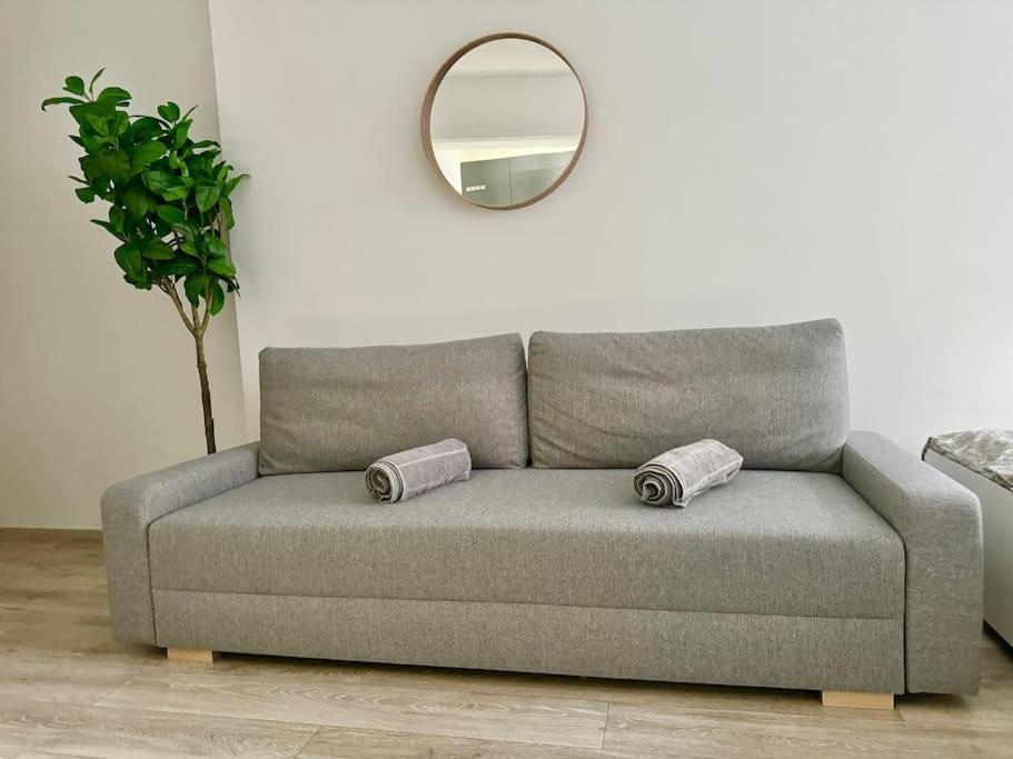 וינה Stylish Schonbrunn Apartments - Free Underground Parking מראה חיצוני תמונה